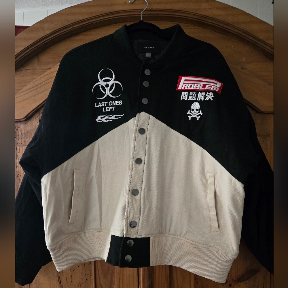 Sold On Ig - Picture 2 of 12